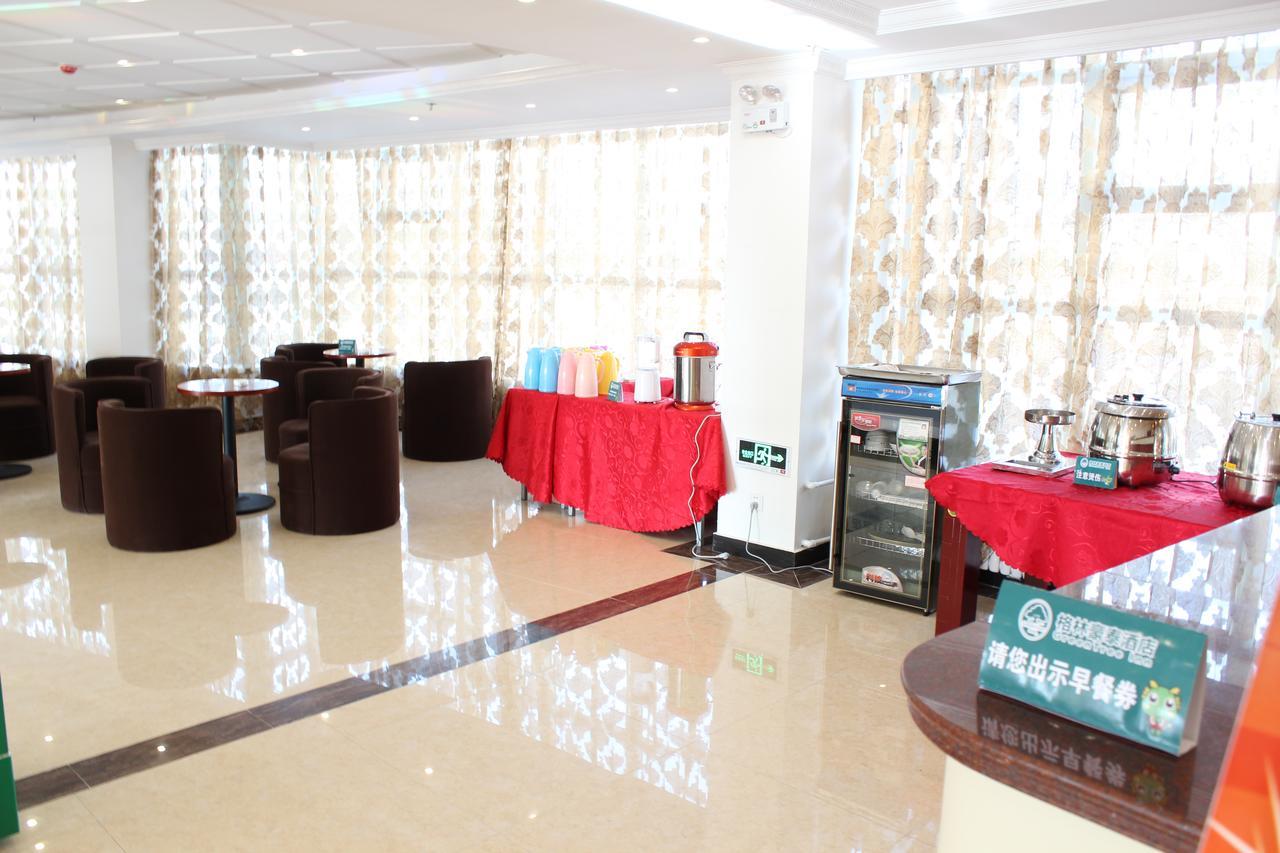 Greentree Inn Shanghai Expo Site South Yanggao Road Subway Station Express Hotel Exterior foto